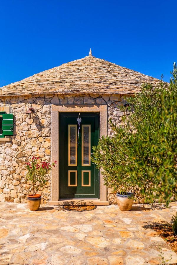 Island Getaway - Heritage House Mirce Extérieur photo