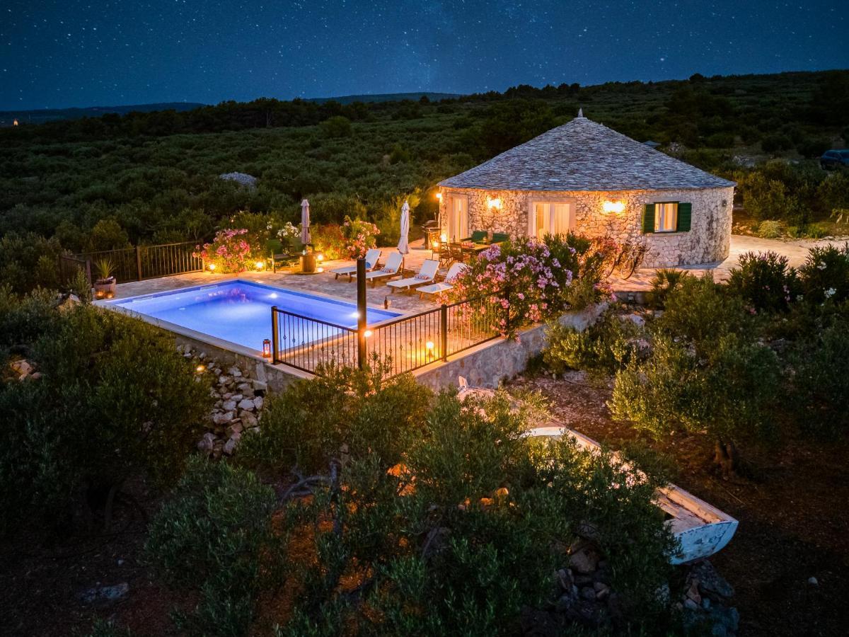 Island Getaway - Heritage House Mirce Extérieur photo