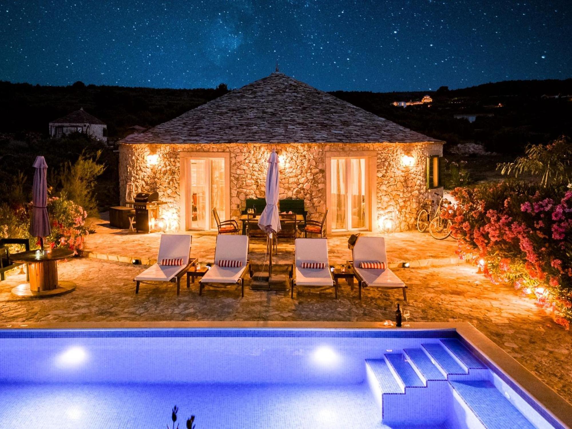 Island Getaway - Heritage House Mirce Extérieur photo